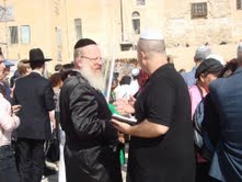 Zev sharing with Rabbi Levi